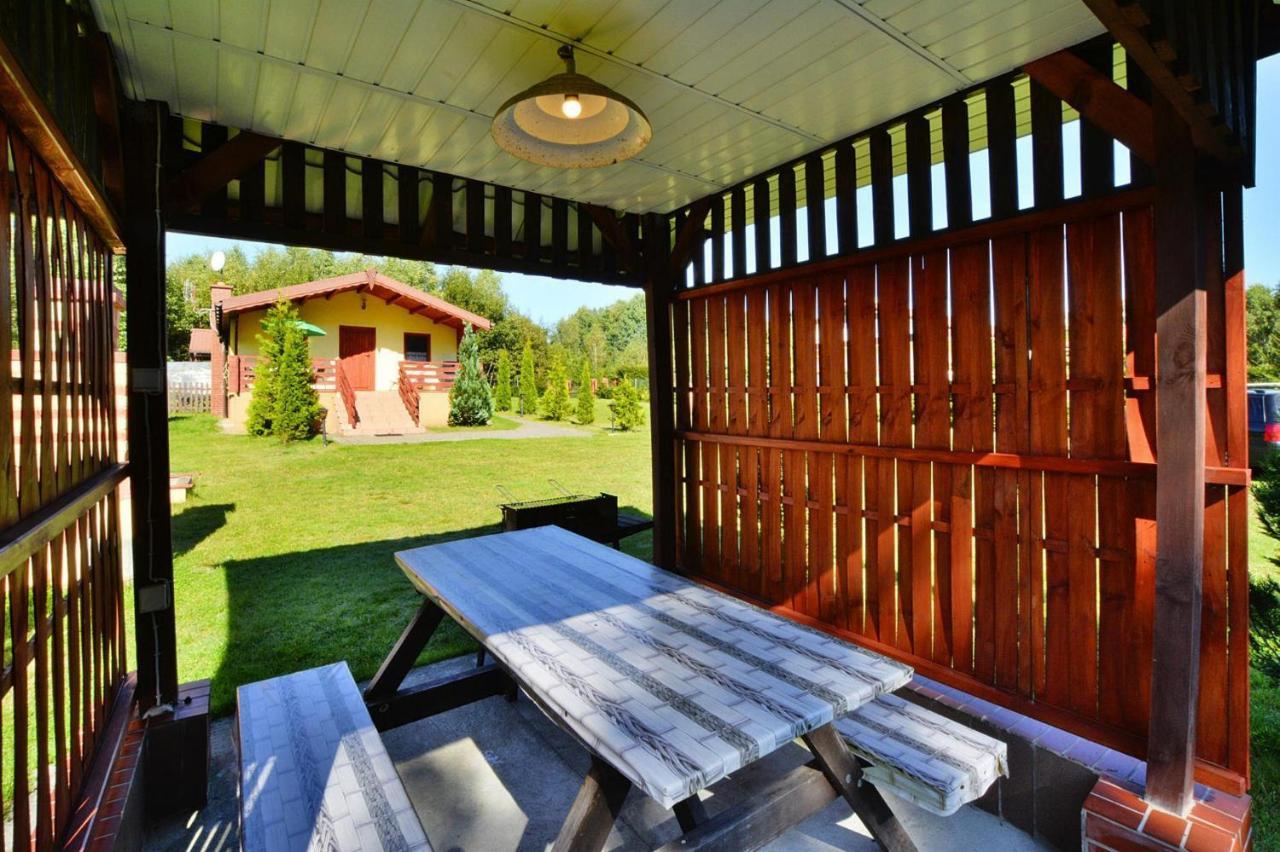 Holiday Home Close To The Lake Shore, Dabrowica Dabrowica  Bagian luar foto